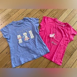 Bundle of 2 Guess t-shirts